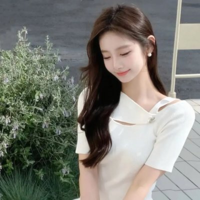 蒙面纱的男子